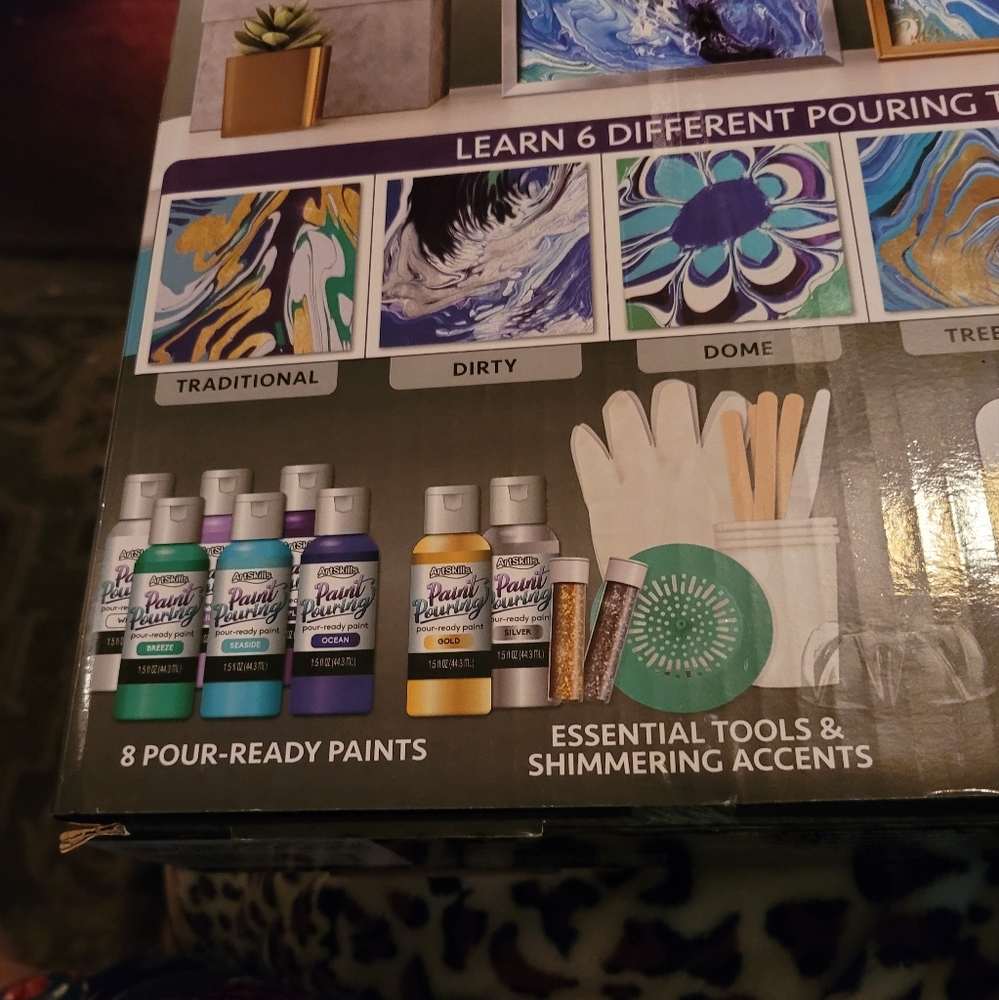 Paint Pouring Kit - Picture 4 of 6